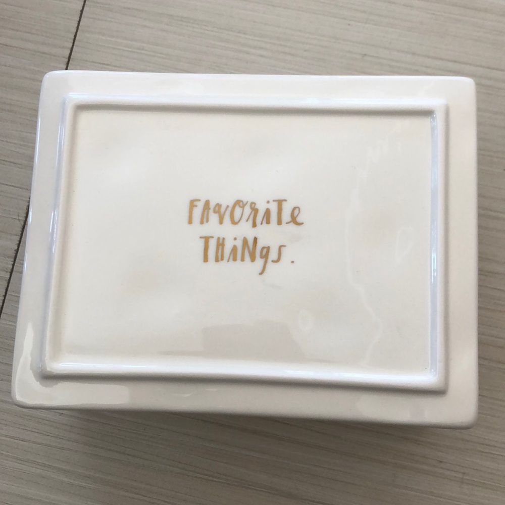 Rae Dunn NWOT Favorite Things Jewelry Box